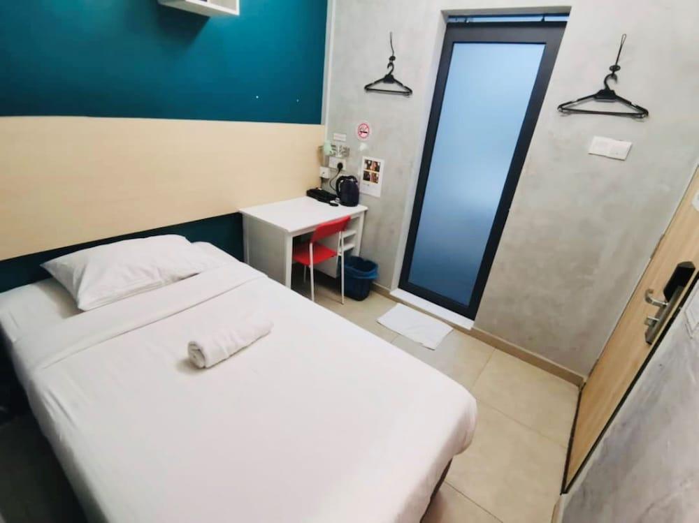 สไมล์ โฮเต็ล ดาเนา โกตา Hotel กัวลาลัมเปอร์ ภายนอก รูปภาพ